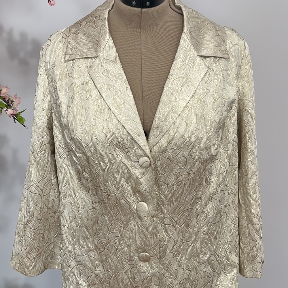 Gold jacket - Picture 3 of 5